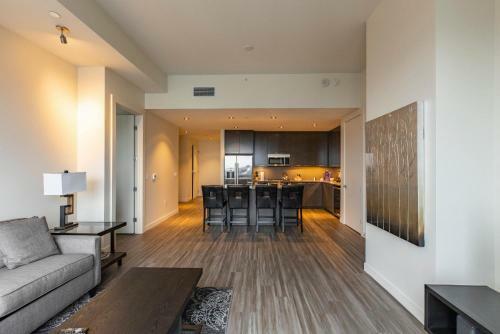 Pike And Pine Apartments