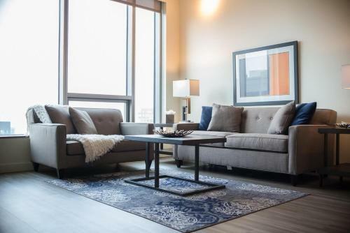 Pike And Pine Apartments