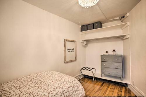 London Classic Abode In Kendall Yards Area!