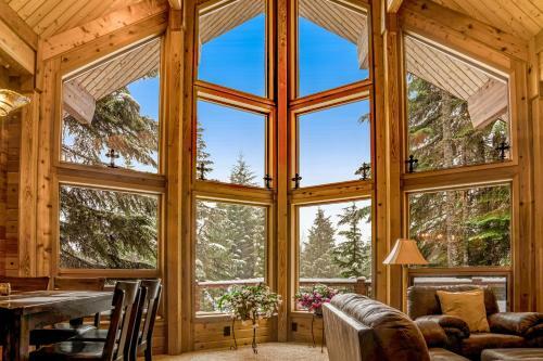 Cedar View Lodge