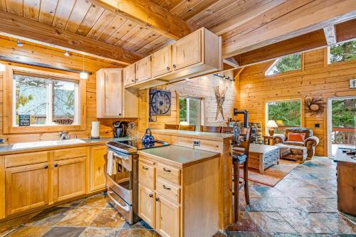 Keechelus Lodge