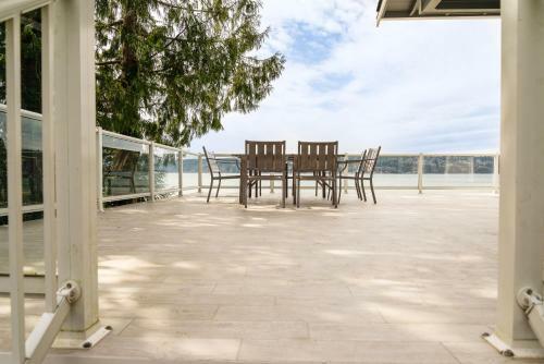 Paradise Cove Abode