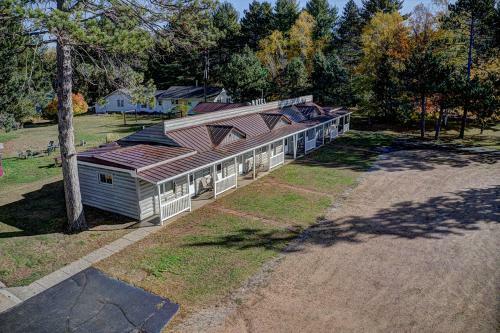 Hotel Riverdale Resort & Motel