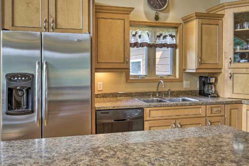 Eagle River Home With Paddle Board And 2 Kayaks!