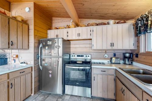 Kubschs' Eagle River Cabin