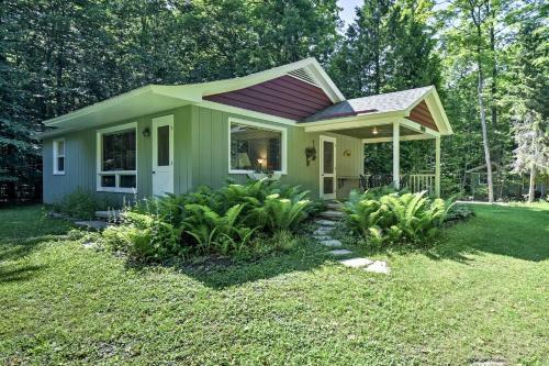 Cherry Cottage - Steps To Peninsula State Park!