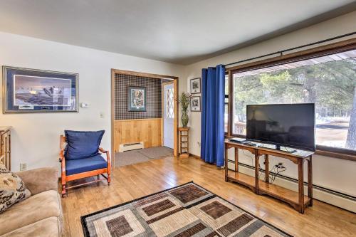 Cranberry And Wine Farm Home With Trail Access!