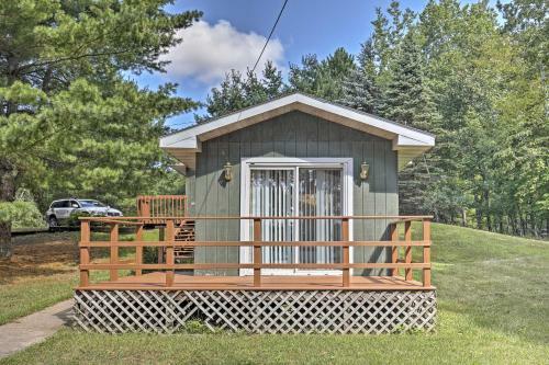 Lakefront Cabin With Boathouse, Canoe, Deck And Sauna!
