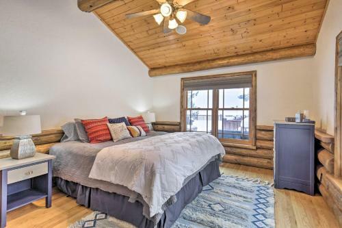Lakefront Cabin 11 Mi To Downtown Shops And Dining!