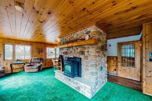 Mitten Lake Retreat
