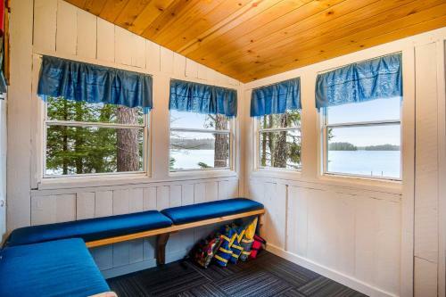 Cedaroma Cabin 1