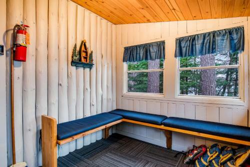 Cedaroma Cabin 1