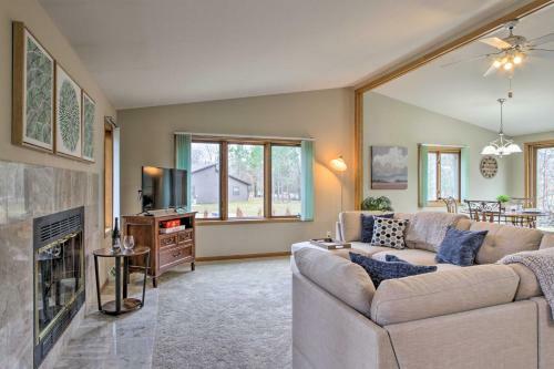 Sunny Lake Arrowhead Getaway With Beach Access!