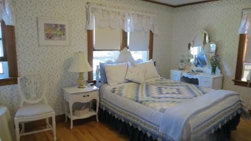 Lilac Village Bed & Breakfast