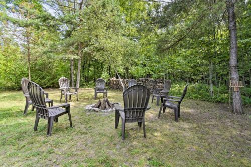 Updated Home With Deck, 2 Mi To Sister Bay Beach