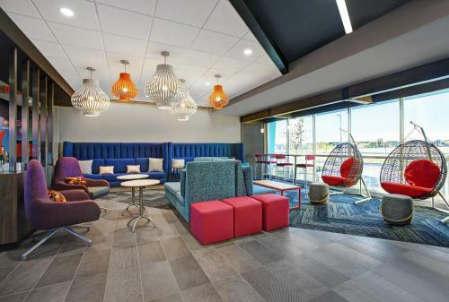 Hotel Tru By Hilton Stoughton