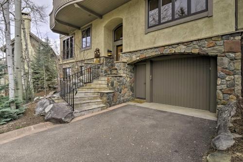 Luxe Greystone Escape With Hot Tub - Walk To Slopes!