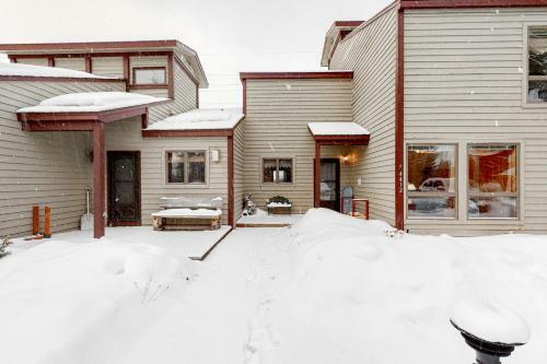 4412 Mackinaw