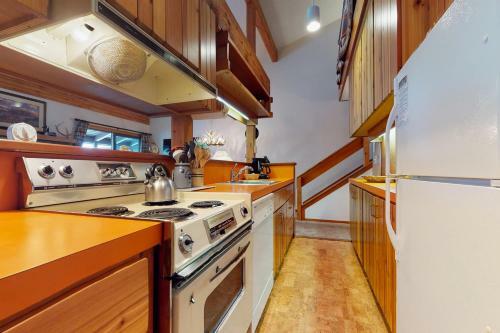 3622 Winterberry