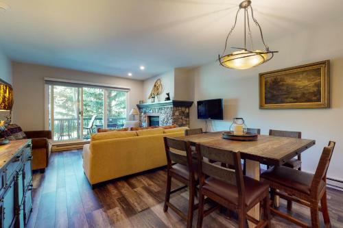Borders Lodge Upper 204