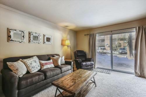 Squaw Peaks Condo #40