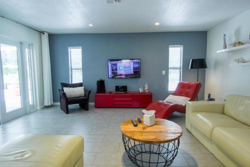 Vacation Home With A Stunning View - 870 Home