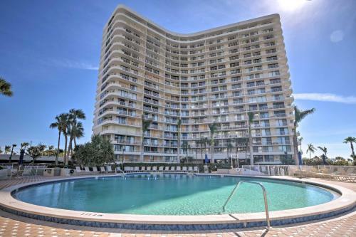 Apartamento Coastal Condo With Pool Access, Steps To Beach!