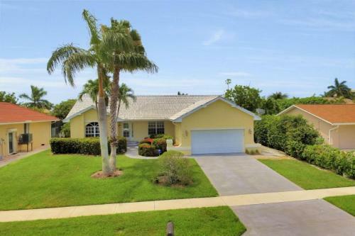 Sycamore Ct. 931 Marco Island Vacation Rental