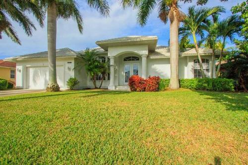 Buccan1570 - 1570 Buccaneer Ct Home