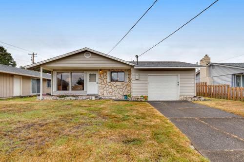 2 Bed 1 Bath Vacation Home In Newport