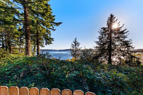 Escape At Yaquina Bay