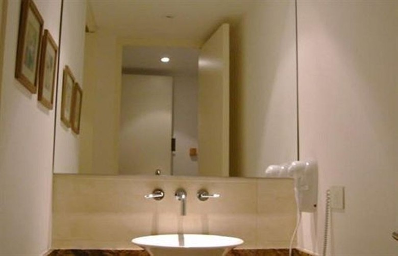 Hotel Ocre Ba Suites