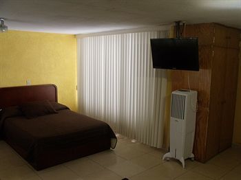 Hotel Santa Lucia Del Bosque