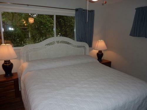 Very Nice Cottage By Jekyll Realty