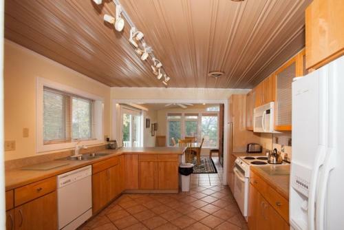 Turtle Dunes By Jekyll Realty