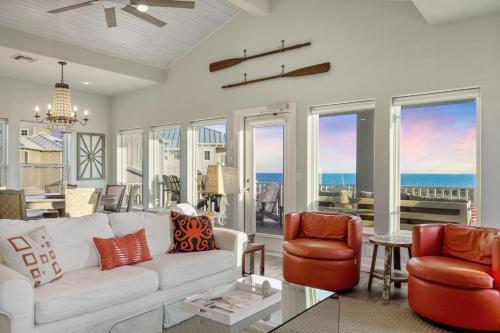 Gulf-view New-build With Pool & On-site Beach Access Home