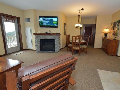 2 Br. Soaring Eagle 110