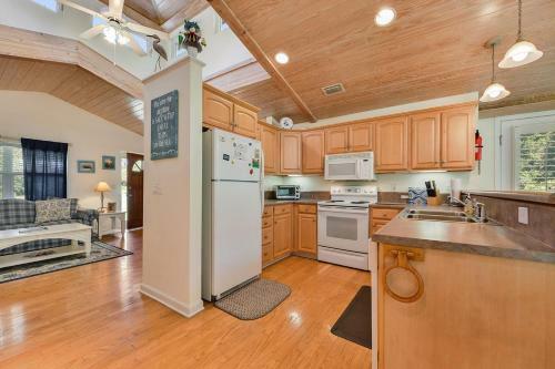 Beach Love And Happiness By Jekyll Realty