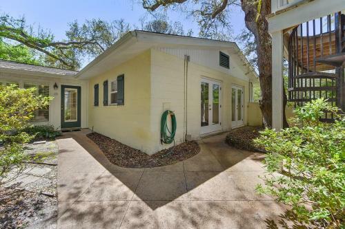 Beach Love And Happiness By Jekyll Realty