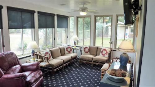 Sherry's Cove By Jekyll Realty