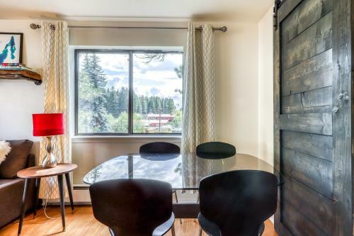 Washington Street Getaway