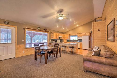Bright And Cozy Duck Creek Cabin By Top Attractions!