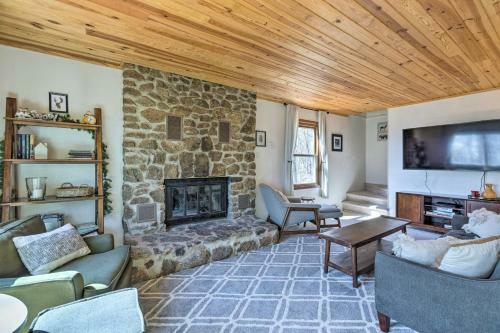 Cozy Home Resort Access And Fire Pit!