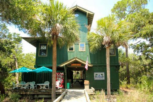 359 Tarpon Boulevard - Three Bedroom House