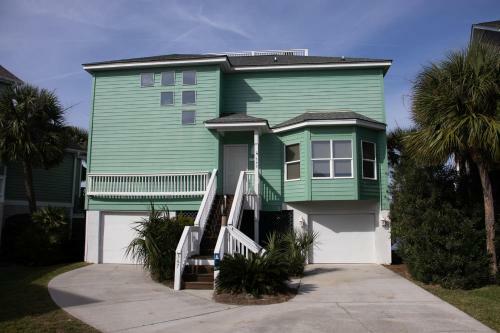 367 Ocean Point Drive - Three Bedroom House