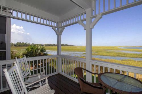 15 Quarterdeck Lane - Three Bedroom House