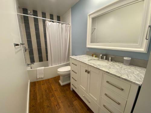 743 Marlin Drive - Five Bedroom House