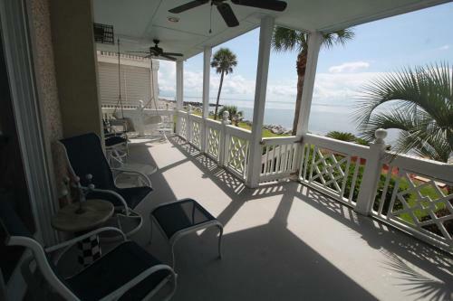 425 Ocean Point Lane