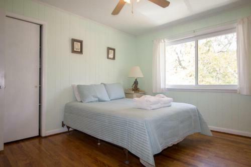 601 Dolphin Road - Five Bedroom House