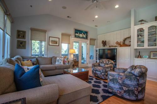 756 Marlin Drive - Five Bedroom House